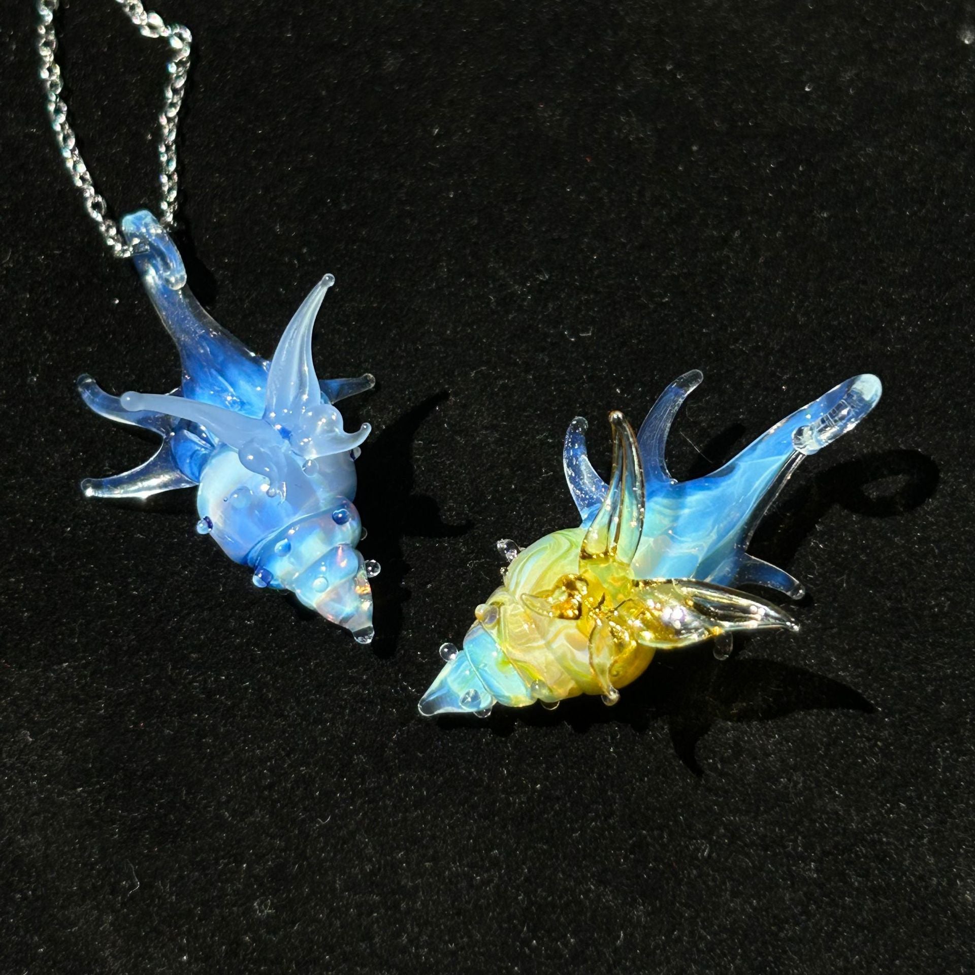 Slow Time Handcrafted Imported Glazed Conch Shell Imitation Pendant